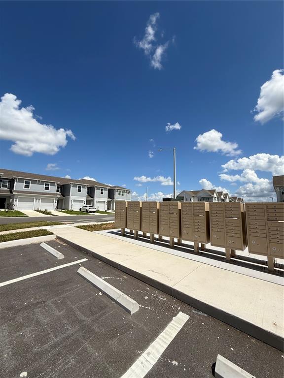 Building Photo - 3011 Maloof Dr
