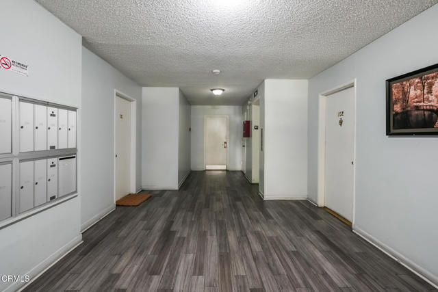 Building Photo - 120 S Sierra Madre Blvd