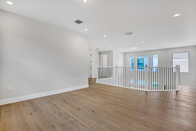 Building Photo - 13025 Feathering Wy