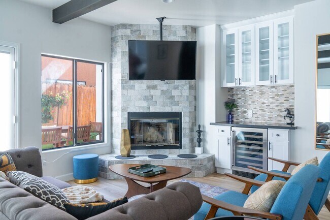 living - 54525 Avenida Obregon