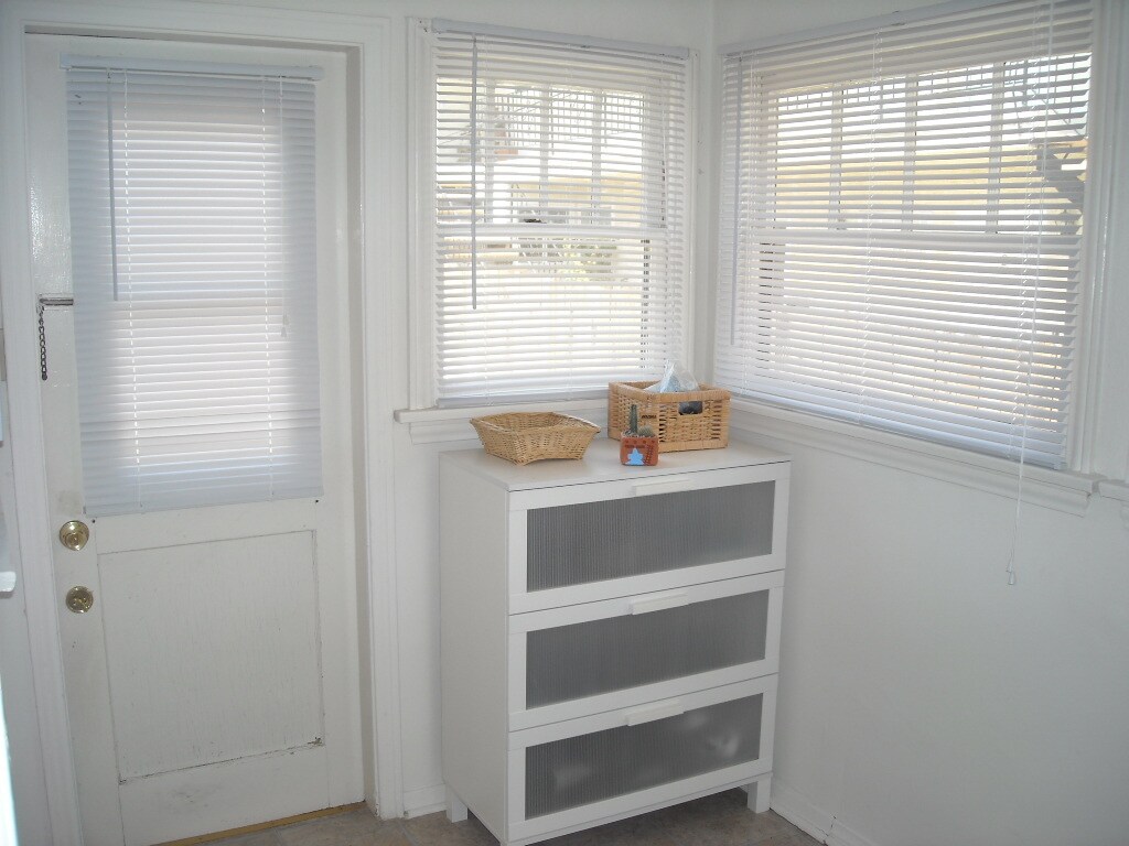 Bonus Roon - 815 Amapola Ave