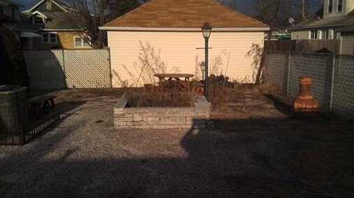 Building Photo - 629 N Hanover St