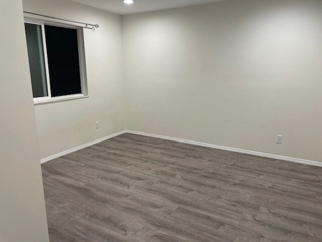 Building Photo - 10540 Tinker Ave
