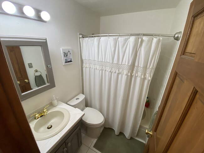 Building Photo - 15175 E Coachman Dr