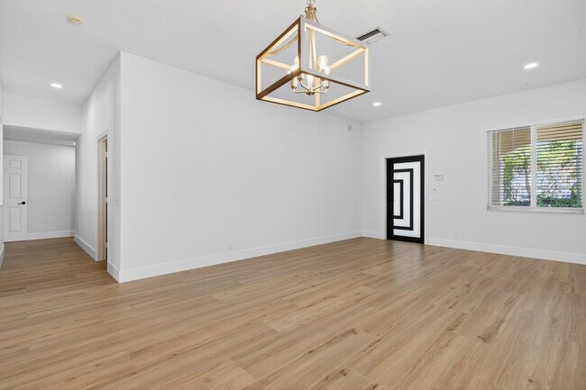 Building Photo - 1012 Fairfield Meadows Dr