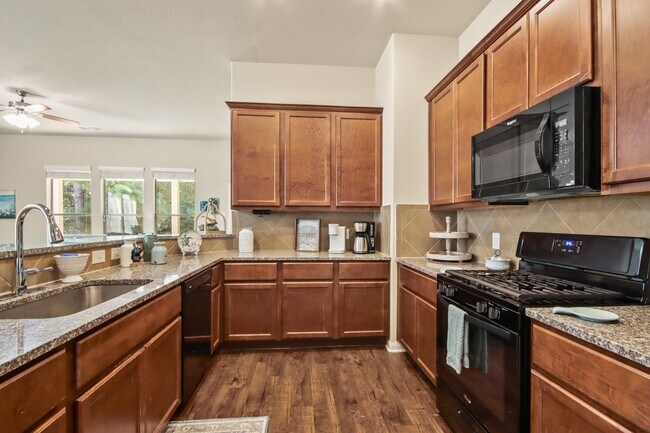 Building Photo - 122 Magnolia Colony Ct