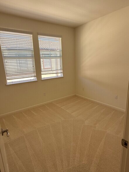 Master Bedroom - 677 Luz del Sol Loop