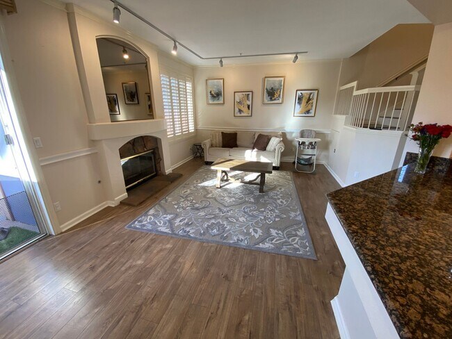 Building Photo - 11366 Via Rancho San Diego