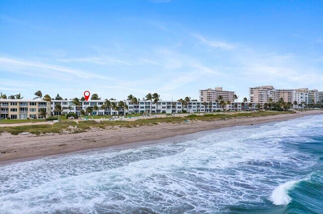 Building Photo - 1041 Hillsboro Mile