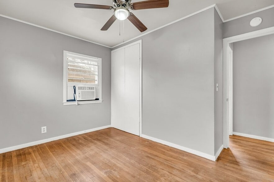 Building Photo - 137 Poplar St