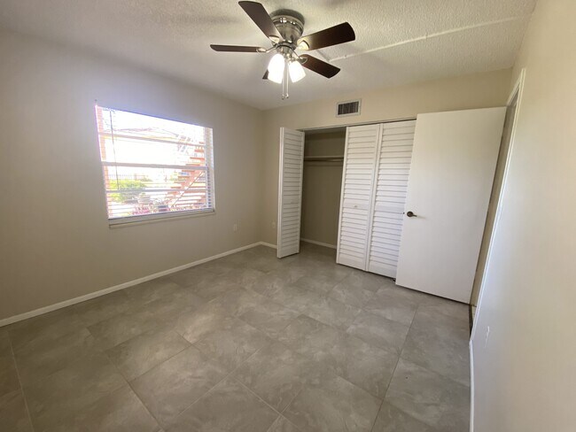 Building Photo - 4433 Narraganset Trail