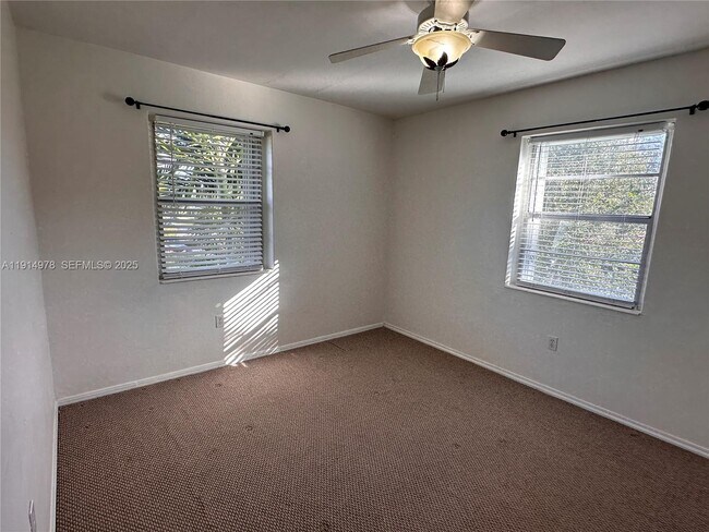 Building Photo - 7940 SW 55th Ave