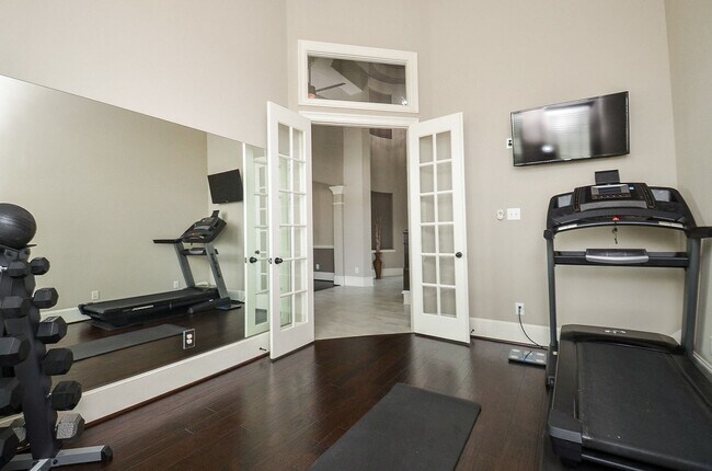 Building Photo - 10010 Cypress Path