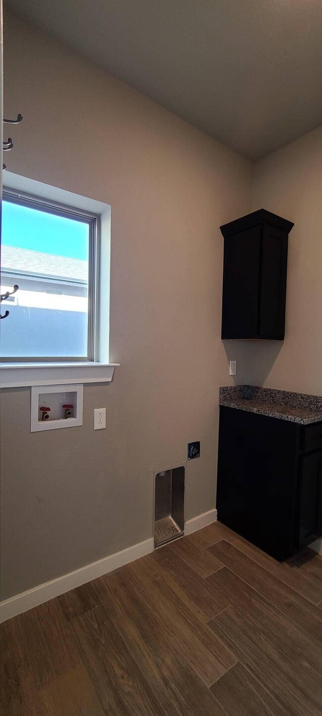 Building Photo - 12065 Mesquite River Dr