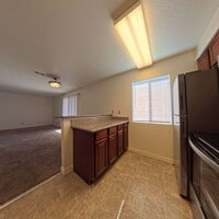Building Photo - Gated Community | Close To The Strip | 2nd Floor Unit