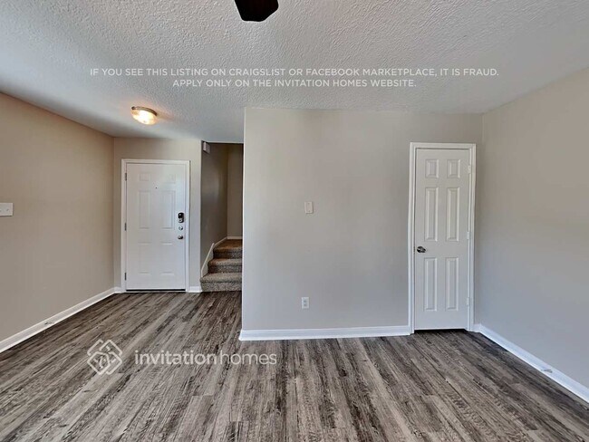 Building Photo - 3827 Middlecrest Ln