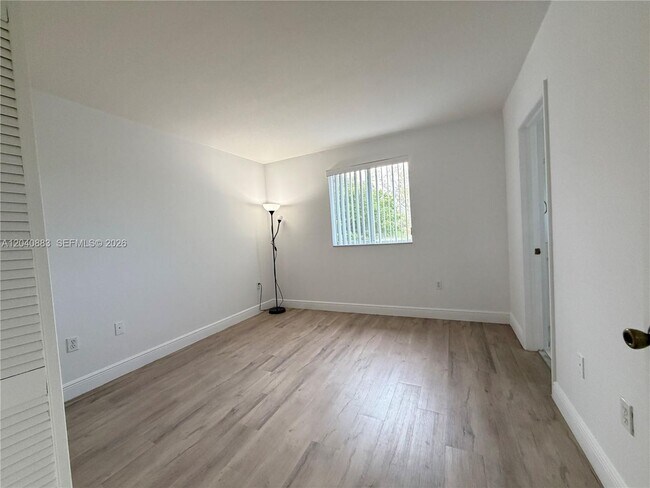Building Photo - 7245 NW 173rd Dr