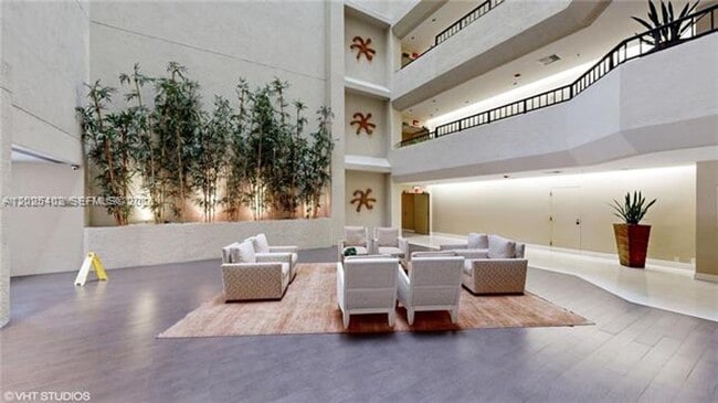 Building Photo - 201 Crandon Blvd
