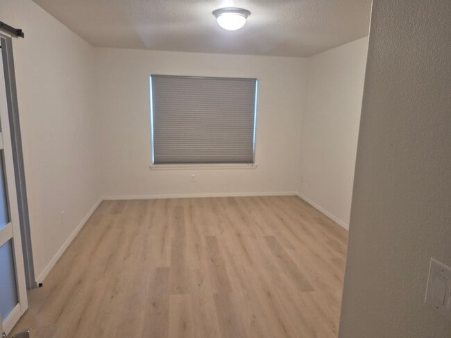 Building Photo - Great Townhouse in Arbor Station