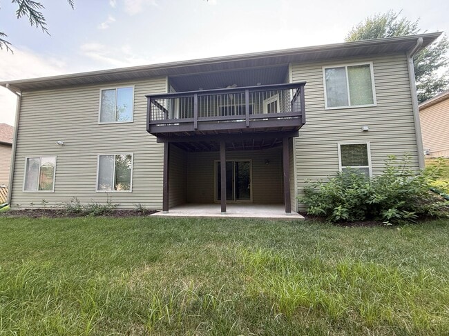 Building Photo - 6802 Stanwood Dr