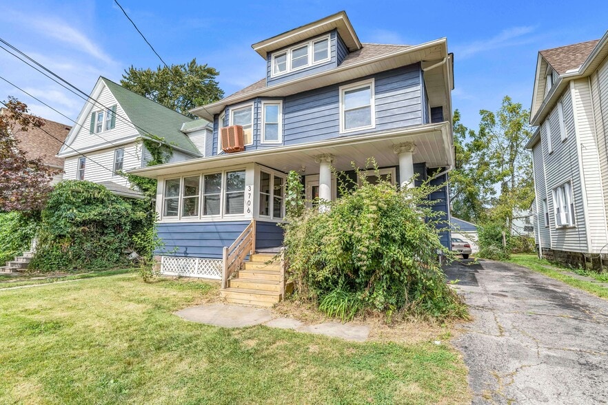 Building Photo - 3706 Spokane Ave