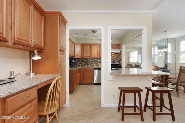 Building Photo - 675 Ocean Ave N