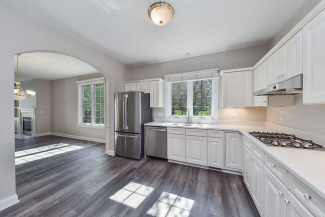 Building Photo - 410 Delnor Glen Dr