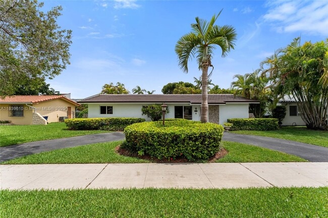 Primary Photo - 6731 SW 48th St