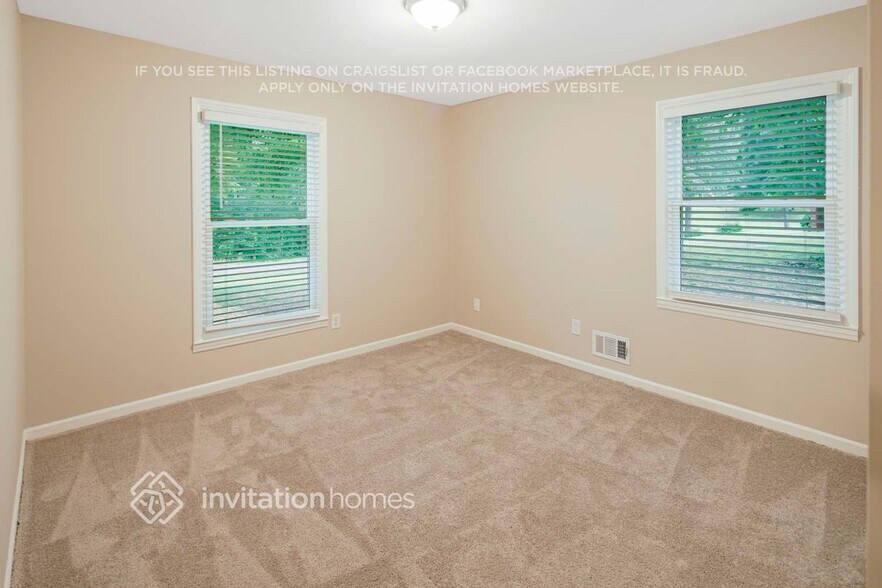 Building Photo - 3916 Amsbury Dr