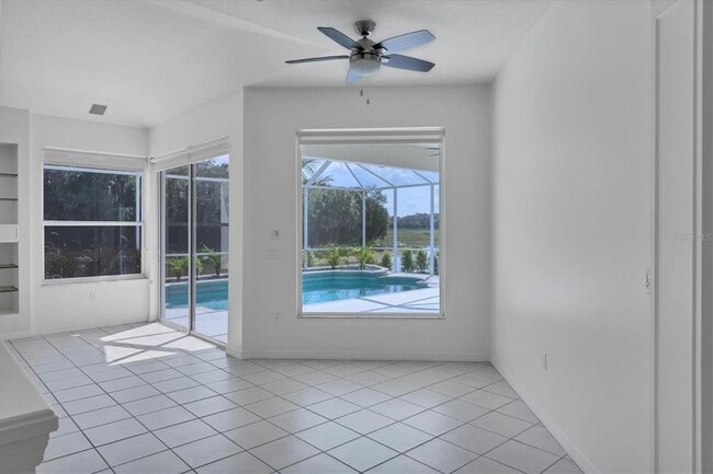 Building Photo - 8501 Park Shore Ln
