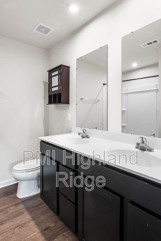 Building Photo - 828 Knox Crst