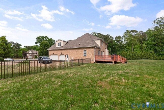 Building Photo - 2701 Logan Estates Run