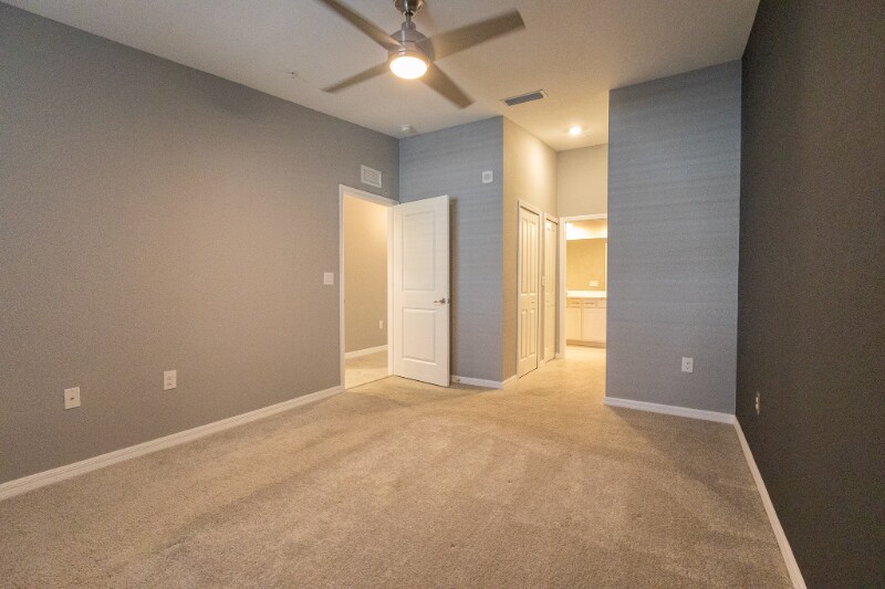 Building Photo - 14281 Heritage Landing Blvd