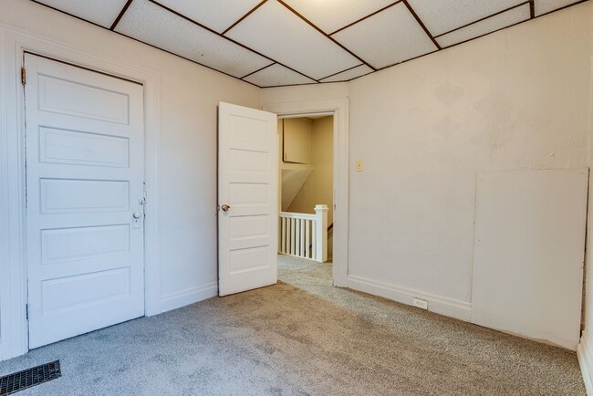Building Photo - Brighton Heights 3 Bedroom Townhome