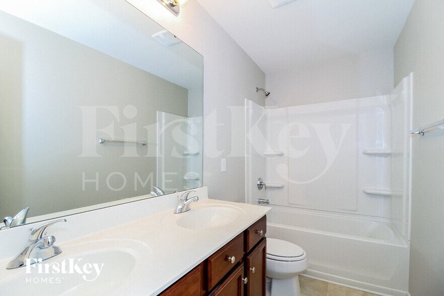 Building Photo - 270 Mount Olivet Dr