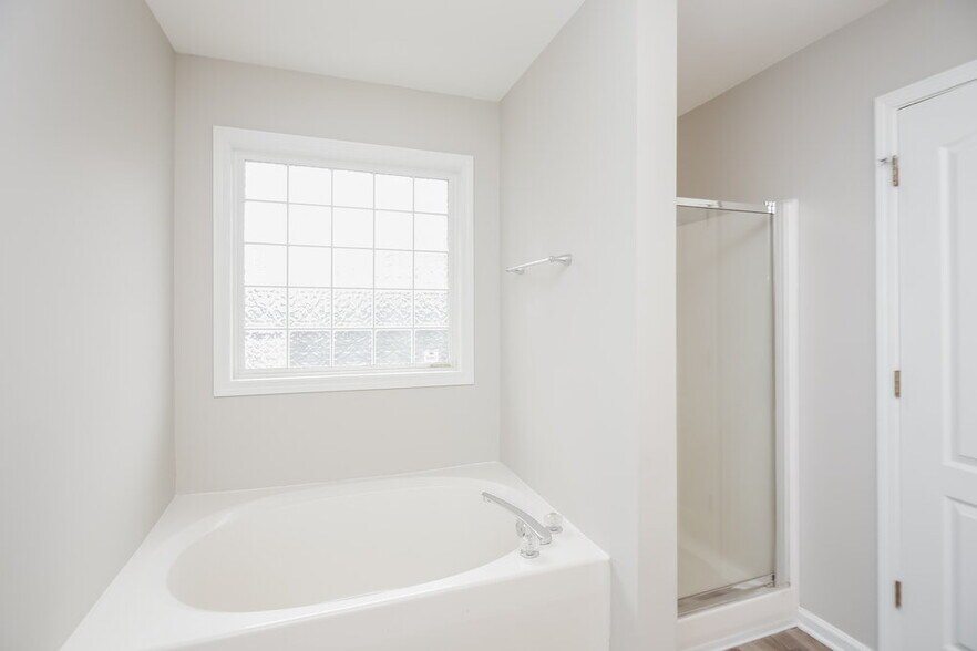 Building Photo - 235 Acorn Hill Ct