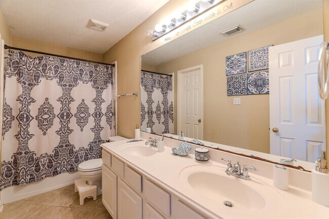 Building Photo - 8303 Hayden Cove Dr