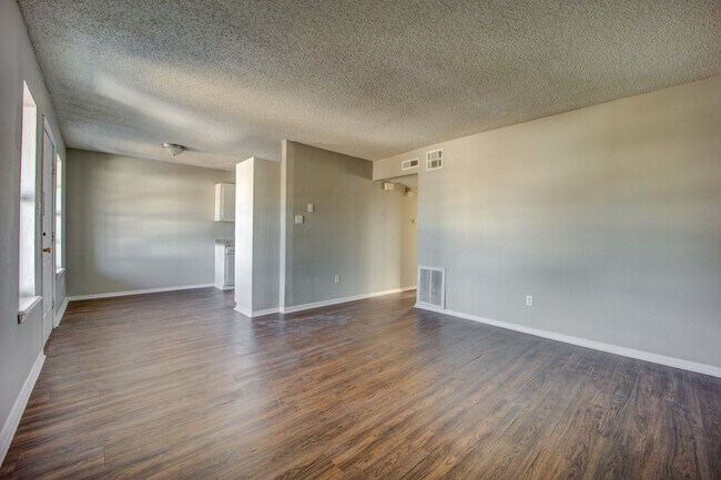 Interior Photo - The Dogwood