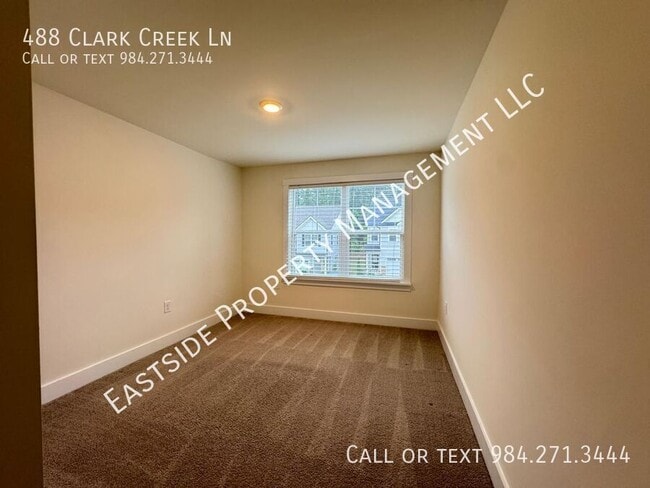 Building Photo - 488 Clark Creek Ln