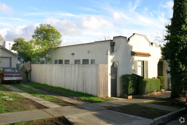 Building Photo - 1360 Euclid Ave