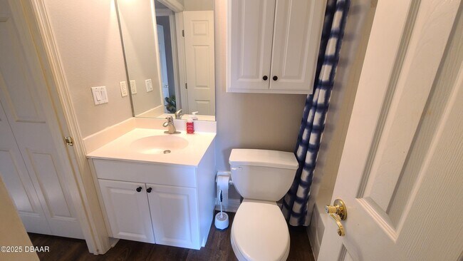 Building Photo - 138 Blue Heron Dr