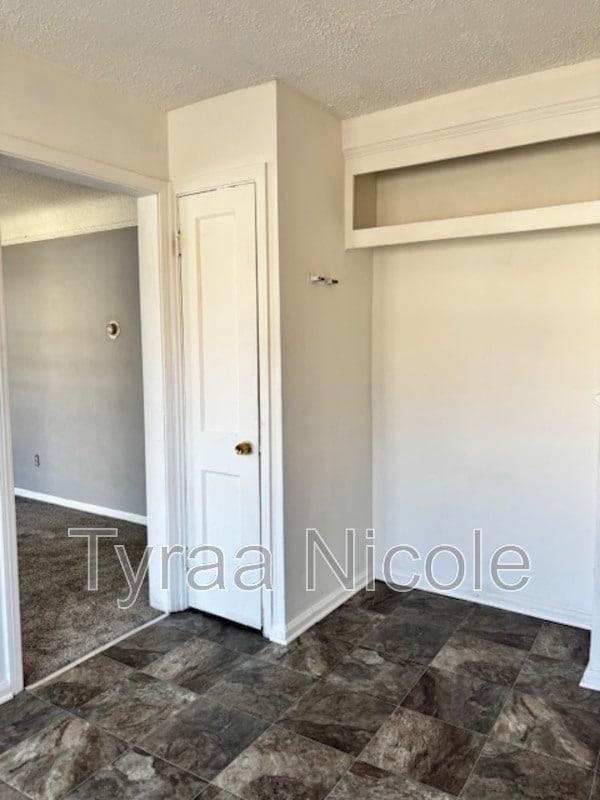 Building Photo - 22241 Lyndon St