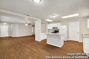 Building Photo - 9102 Roquefort