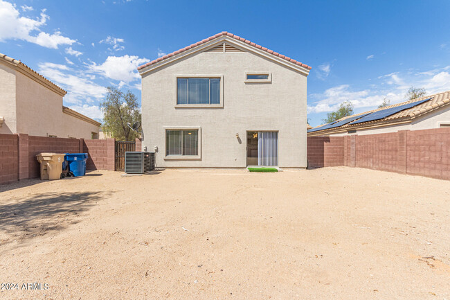 Building Photo - 1009 S 239th Dr