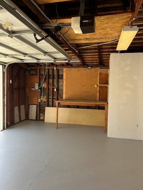 Building Photo - 632 Plumer St