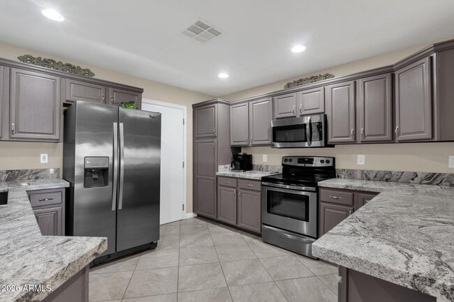 Building Photo - 16019 E Sunflower Dr