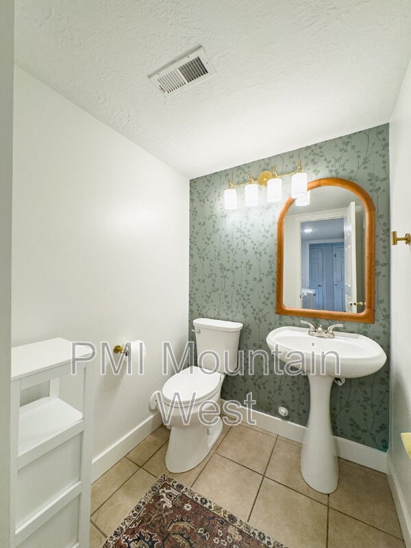 Building Photo - 607 E 1250 S