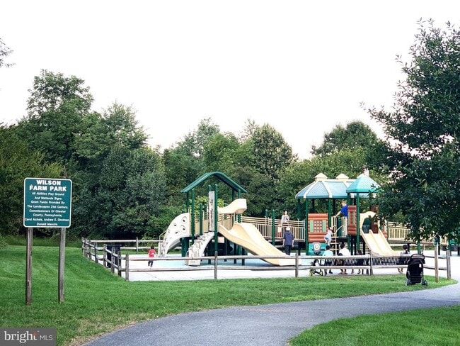 Building Photo - 11 Cabot Dr