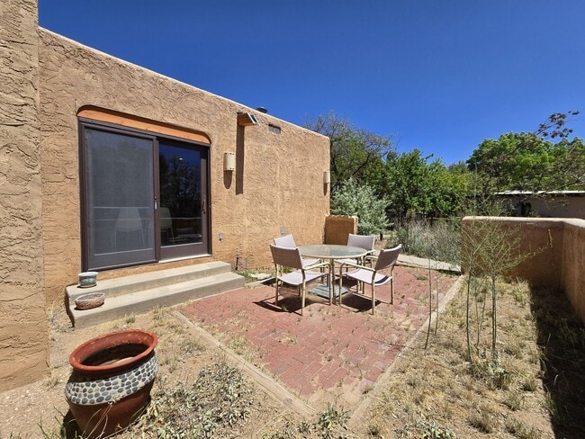 Building Photo - Turnkey Barranca Mesa Cul-de-sac Home