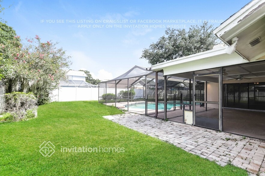 Building Photo - 1412 Holleman Dr